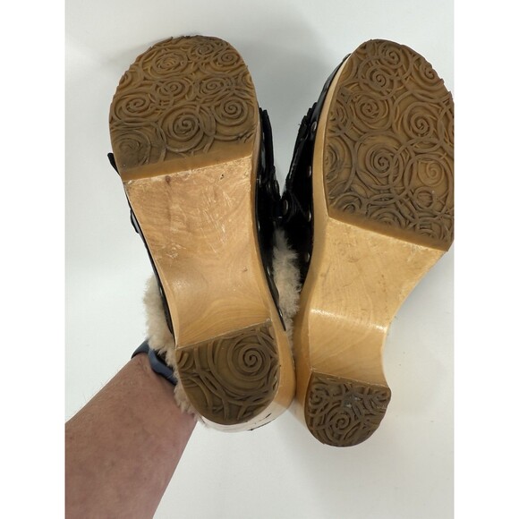 UGG Black Patent Leather Kiltie Clog With Detatchable Fringe Size 7 Rare - Picture 10 of 15